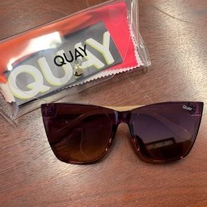 NWT Quay Australia Sunglasses (“Come Thru”)